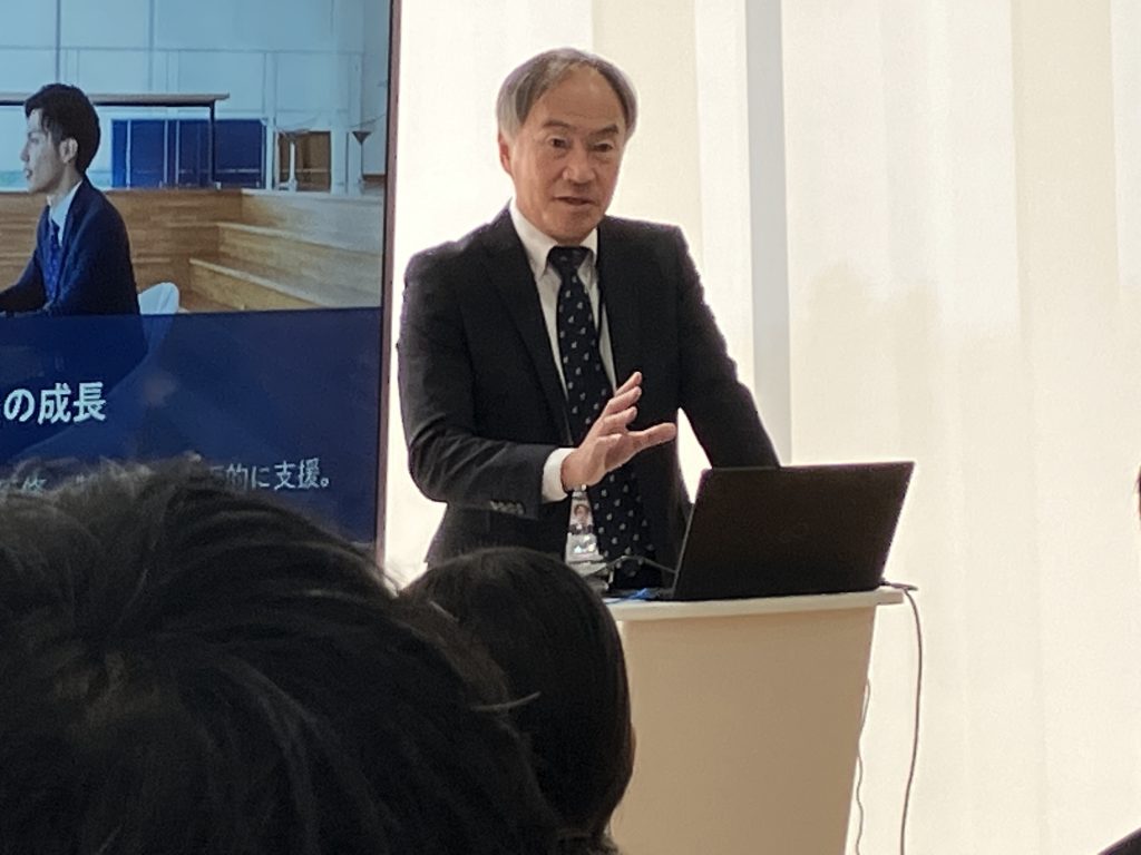 小森社長スピーチの様子